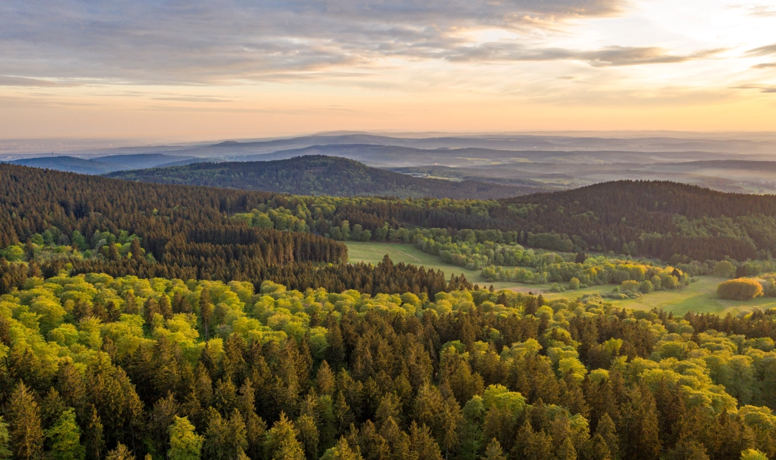 i-dji-0216-c-taunus-pics-eifert-1600x950-crop-50-50-q100